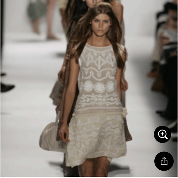 BCBGMAXAZRIA Runway Collection dress size XS. - Picture 2 of 16